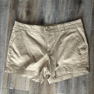 Magellan Outdoors Women's Khaki Cotton Blend Shorts